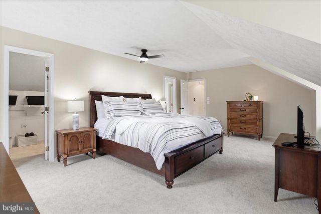 1808 CLOVERMEADOW DR, Vienna, VA 22182