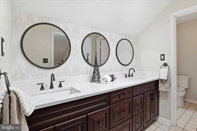 1808 CLOVERMEADOW DR, Vienna, VA 22182