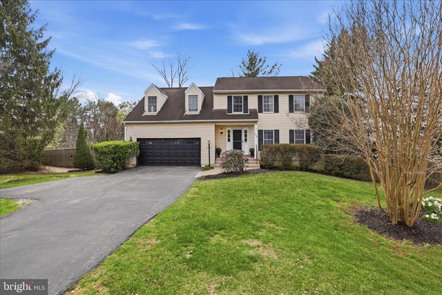 1808 CLOVERMEADOW DR, Vienna, VA 22182