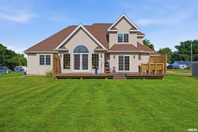 211 WAGNER Street, Washington, IL 61571