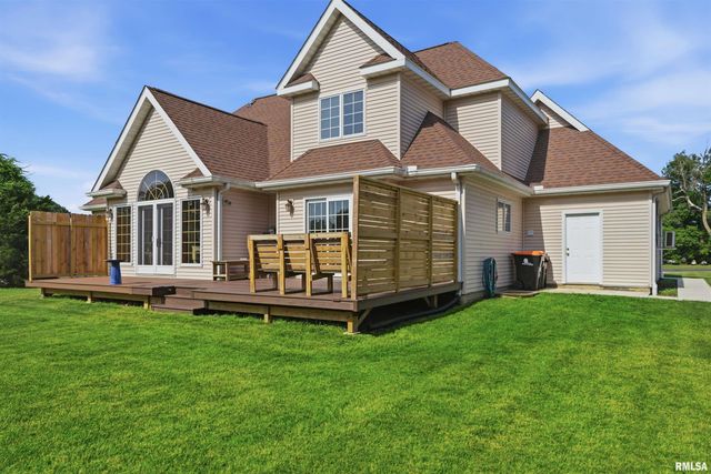 211 WAGNER Street, Washington, IL 61571