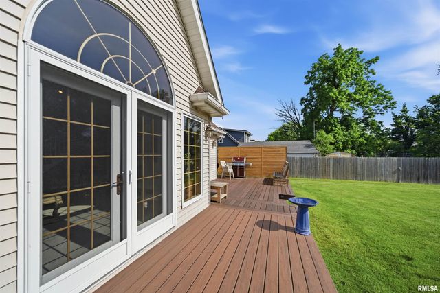 211 WAGNER Street, Washington, IL 61571