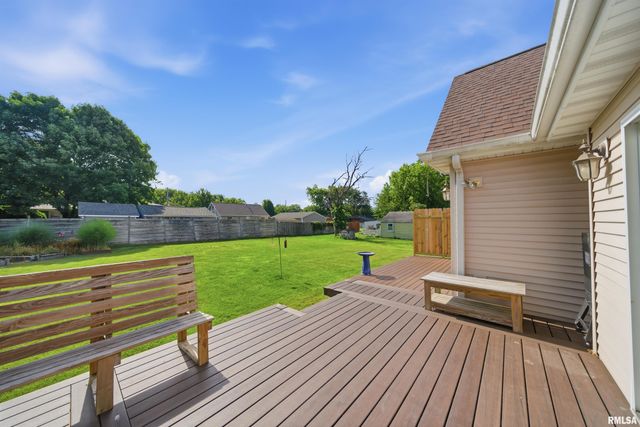 211 WAGNER Street, Washington, IL 61571