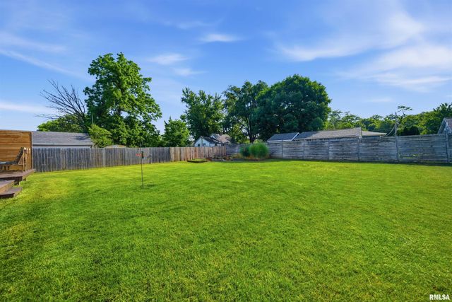 211 WAGNER Street, Washington, IL 61571