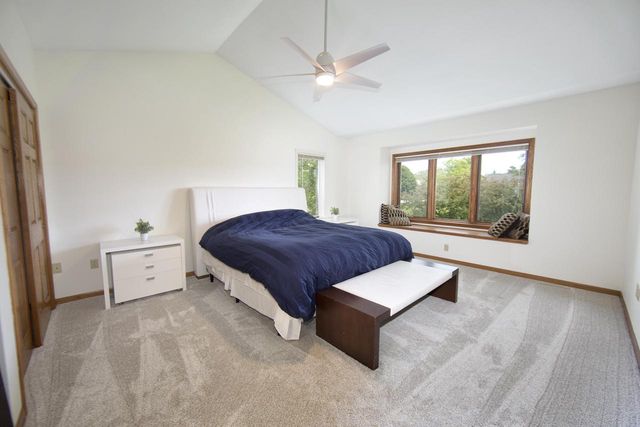 10431 N Gazebo Hill PARKWAY E, Mequon, WI 53092