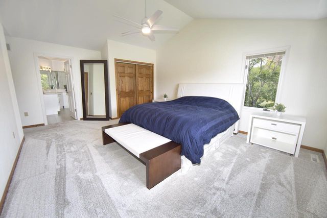 10431 N Gazebo Hill PARKWAY E, Mequon, WI 53092