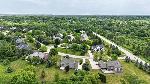 10431 N Gazebo Hill PARKWAY E, Mequon, WI 53092