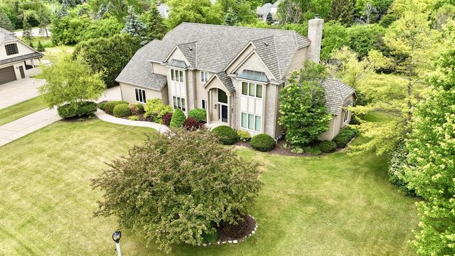 10431 N Gazebo Hill PARKWAY E, Mequon, WI 53092