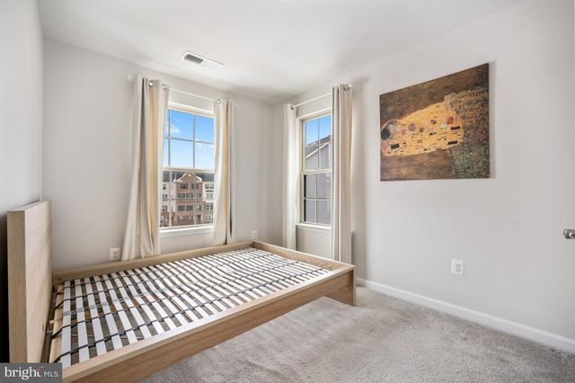 13634 CROSSBILL ALY, Clarksburg, MD 20871