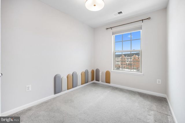 13634 CROSSBILL ALY, Clarksburg, MD 20871