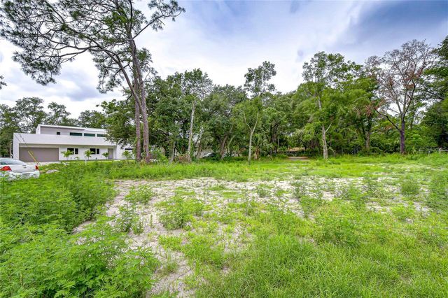 6806 NEW YORK DRIVE Lot B, Tampa, FL 33619