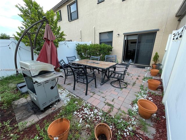 10491 W 34th Ct, Hialeah, FL 33018