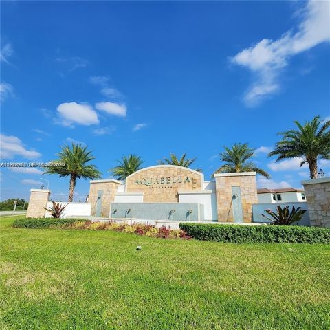 10491 W 34th Ct, Hialeah, FL 33018