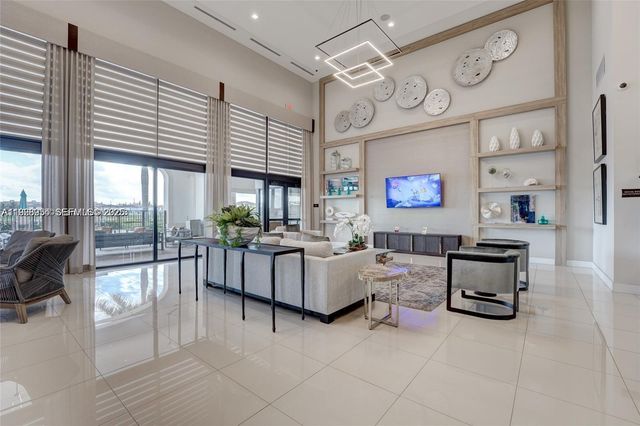 10491 W 34th Ct, Hialeah, FL 33018