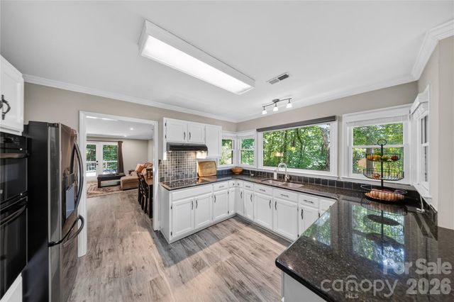 7407 Newmans Lane, Charlotte, NC 28270