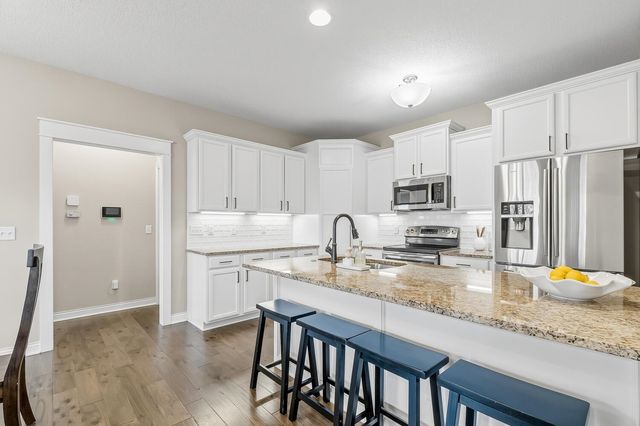 2609 N Sandstone St, Andover, KS 67002