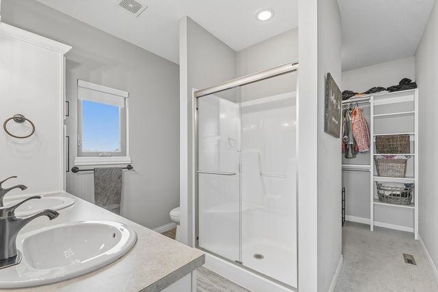 2609 N Sandstone St, Andover, KS 67002