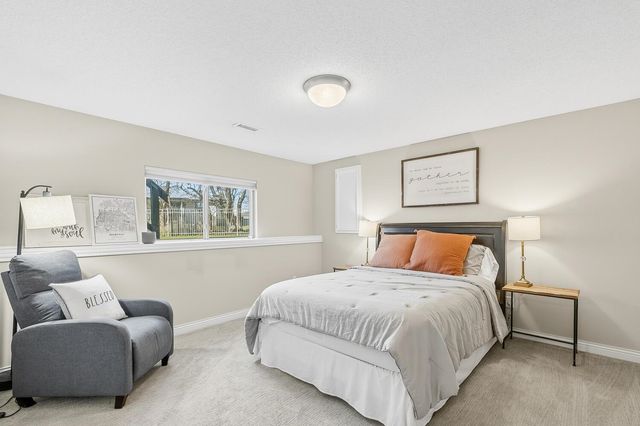 2609 N Sandstone St, Andover, KS 67002