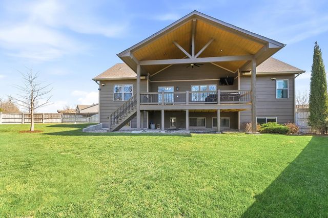 2609 N Sandstone St, Andover, KS 67002