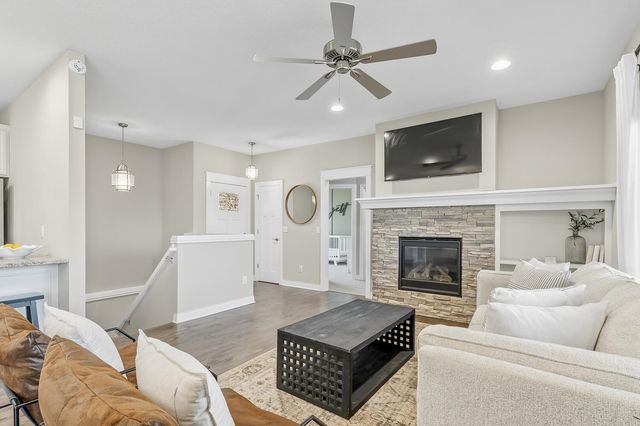 2609 N Sandstone St, Andover, KS 67002