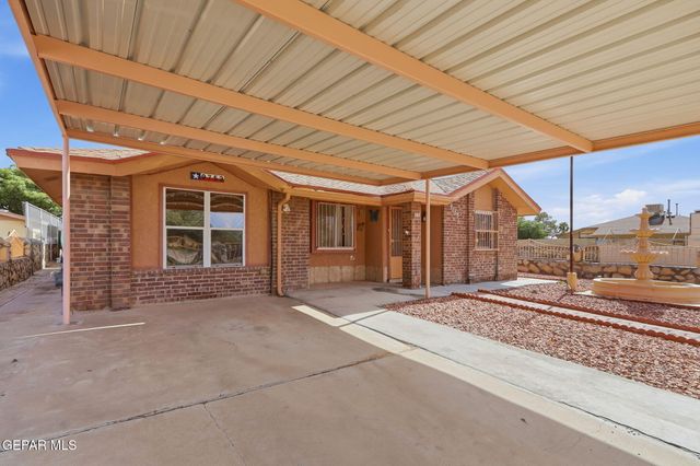 9753 STAUBACH Drive, El Paso, TX 79927