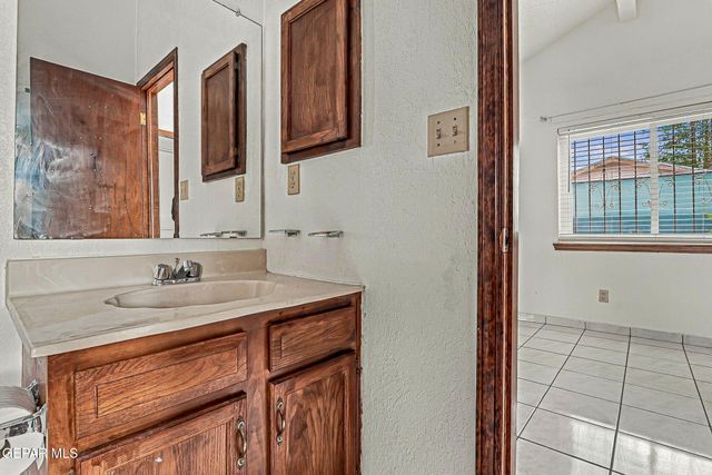 9753 STAUBACH Drive, El Paso, TX 79927