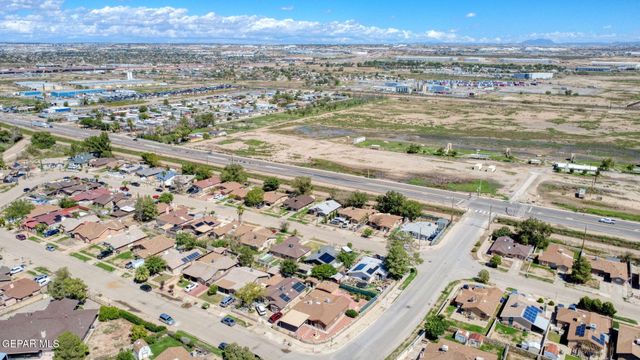 9753 STAUBACH Drive, El Paso, TX 79927