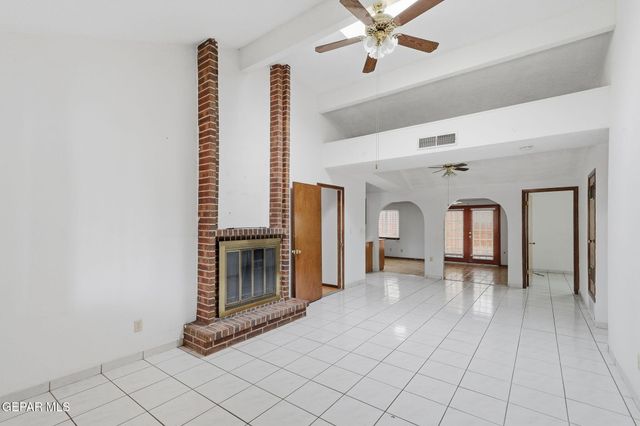 9753 STAUBACH Drive, El Paso, TX 79927