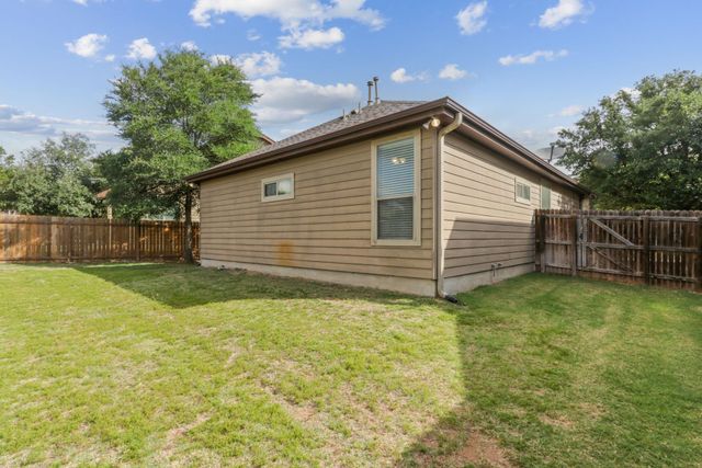 7233 Menchaca RD 22, Austin, TX 78745