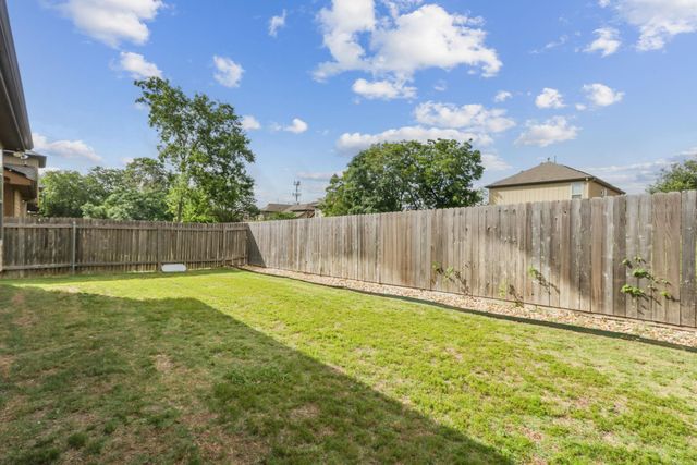 7233 Menchaca RD 22, Austin, TX 78745