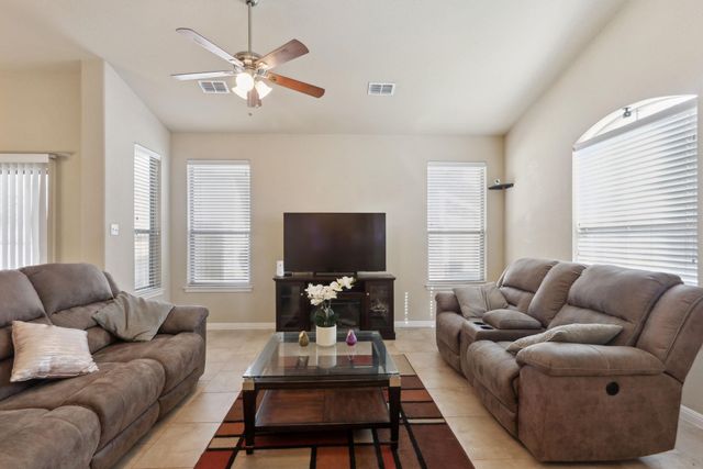 7233 Menchaca RD 22, Austin, TX 78745