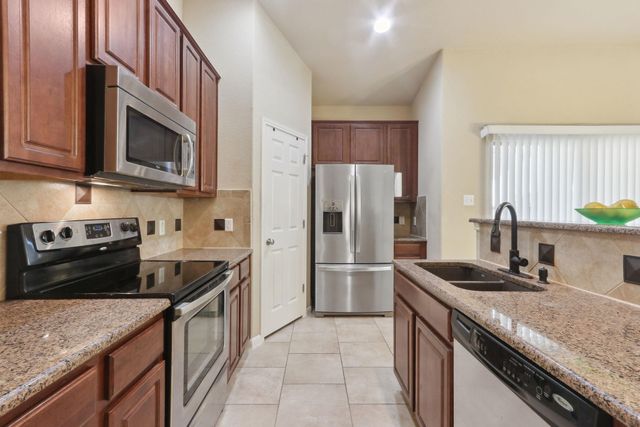 7233 Menchaca RD 22, Austin, TX 78745