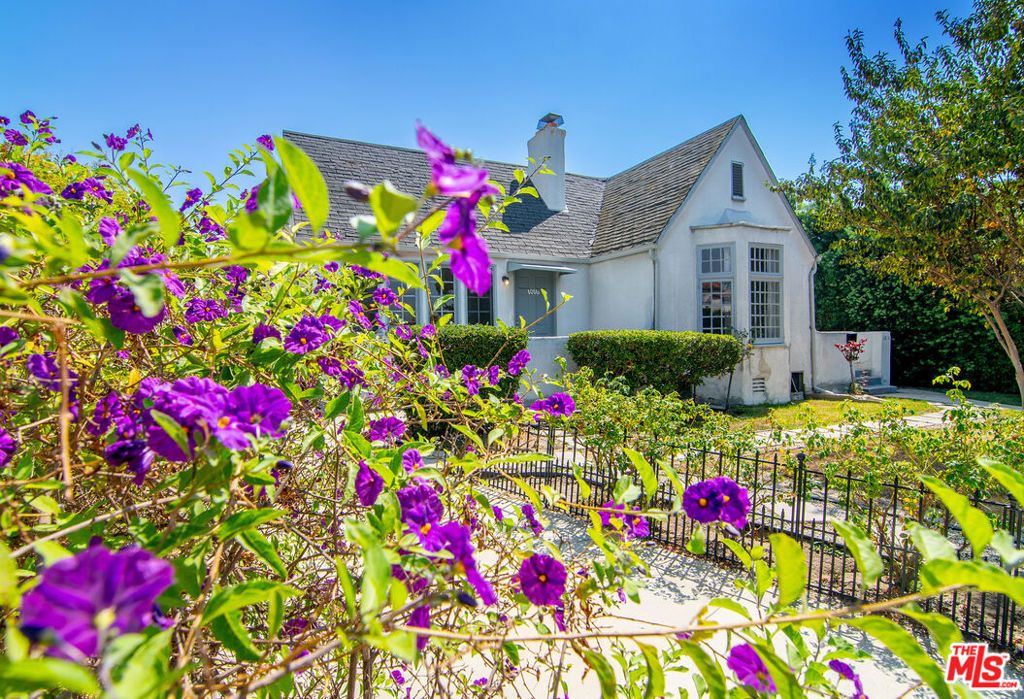 1016 S Curson Avenue, Los Angeles, CA 90019