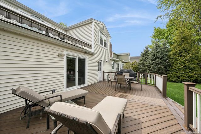 192 Split Rock Road, Syosset, NY 11791