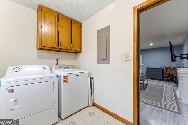 406 Hidden Valley Ct SE, Conyers, GA 30094