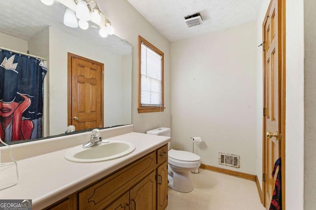 406 Hidden Valley Ct SE, Conyers, GA 30094