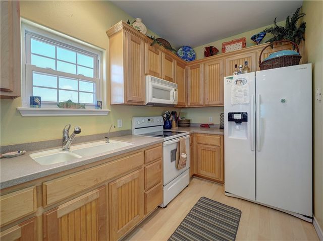 109 Beachwalk, Port Aransas, TX 78373