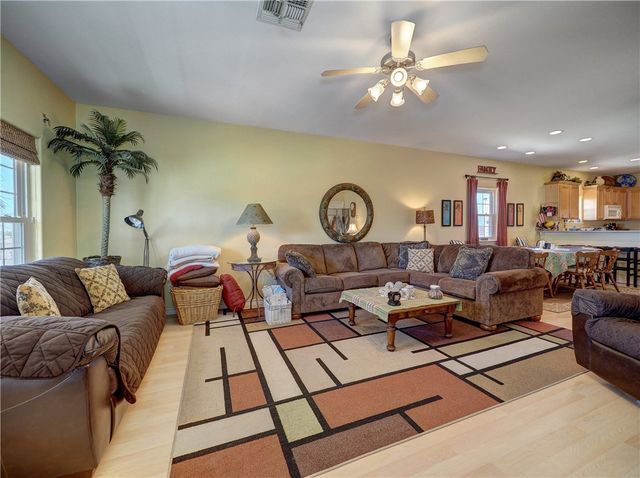 109 Beachwalk, Port Aransas, TX 78373