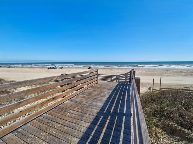 109 Beachwalk, Port Aransas, TX 78373