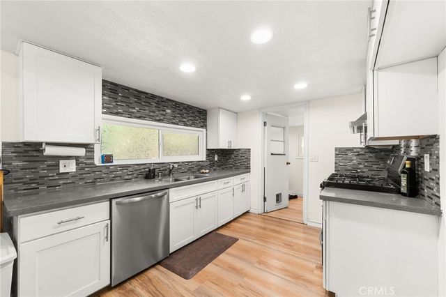 527 7th, Norco, CA 92860