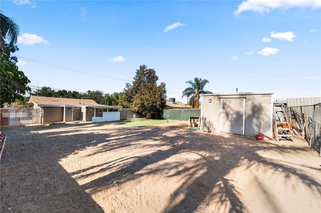 527 7th, Norco, CA 92860