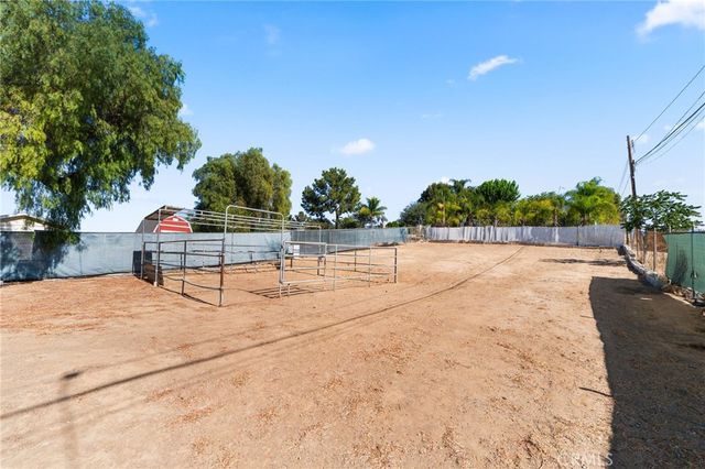 527 7th, Norco, CA 92860
