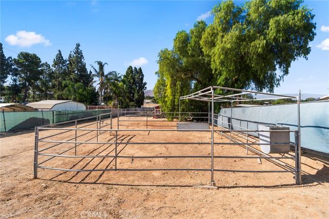 527 7th, Norco, CA 92860