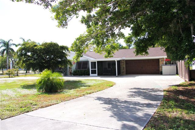 624 SHOWALTER AVENUE, Punta Gorda, FL 33950