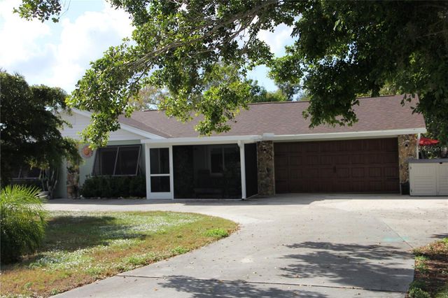 624 SHOWALTER AVENUE, Punta Gorda, FL 33950