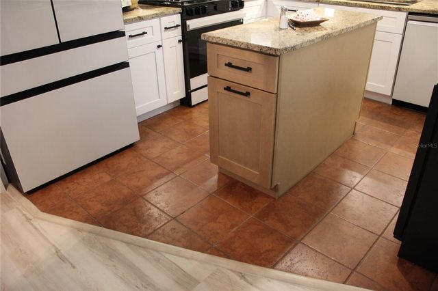 624 SHOWALTER AVENUE, Punta Gorda, FL 33950