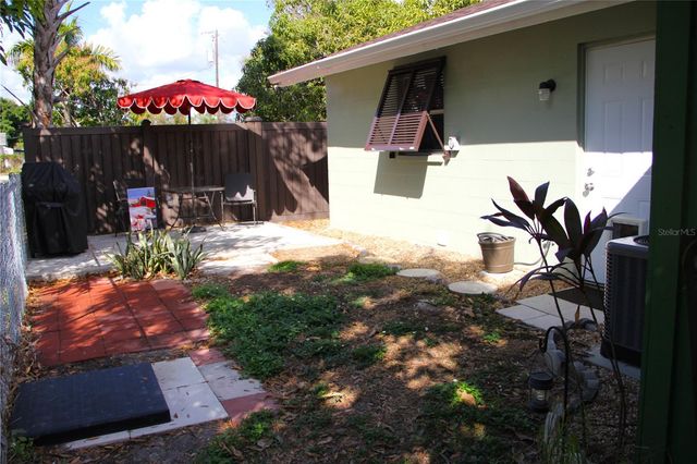 624 SHOWALTER AVENUE, Punta Gorda, FL 33950