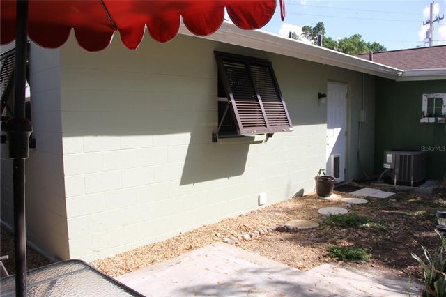 624 SHOWALTER AVENUE, Punta Gorda, FL 33950