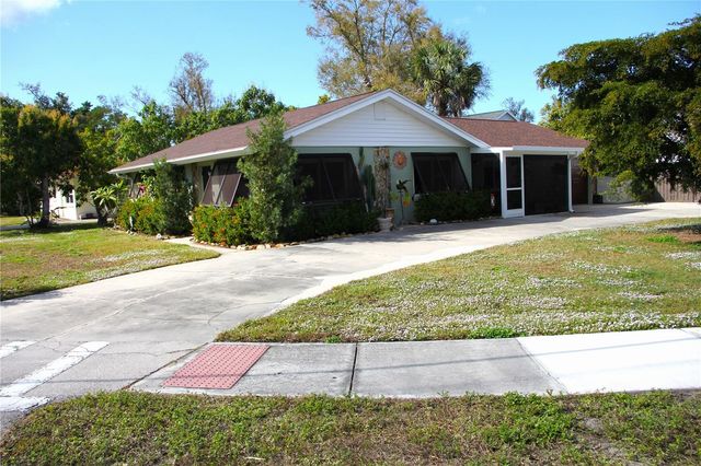 624 SHOWALTER AVENUE, Punta Gorda, FL 33950