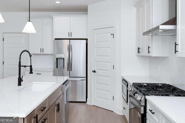8560 Old Keith Bridge Road, Gainesville, GA 30506
